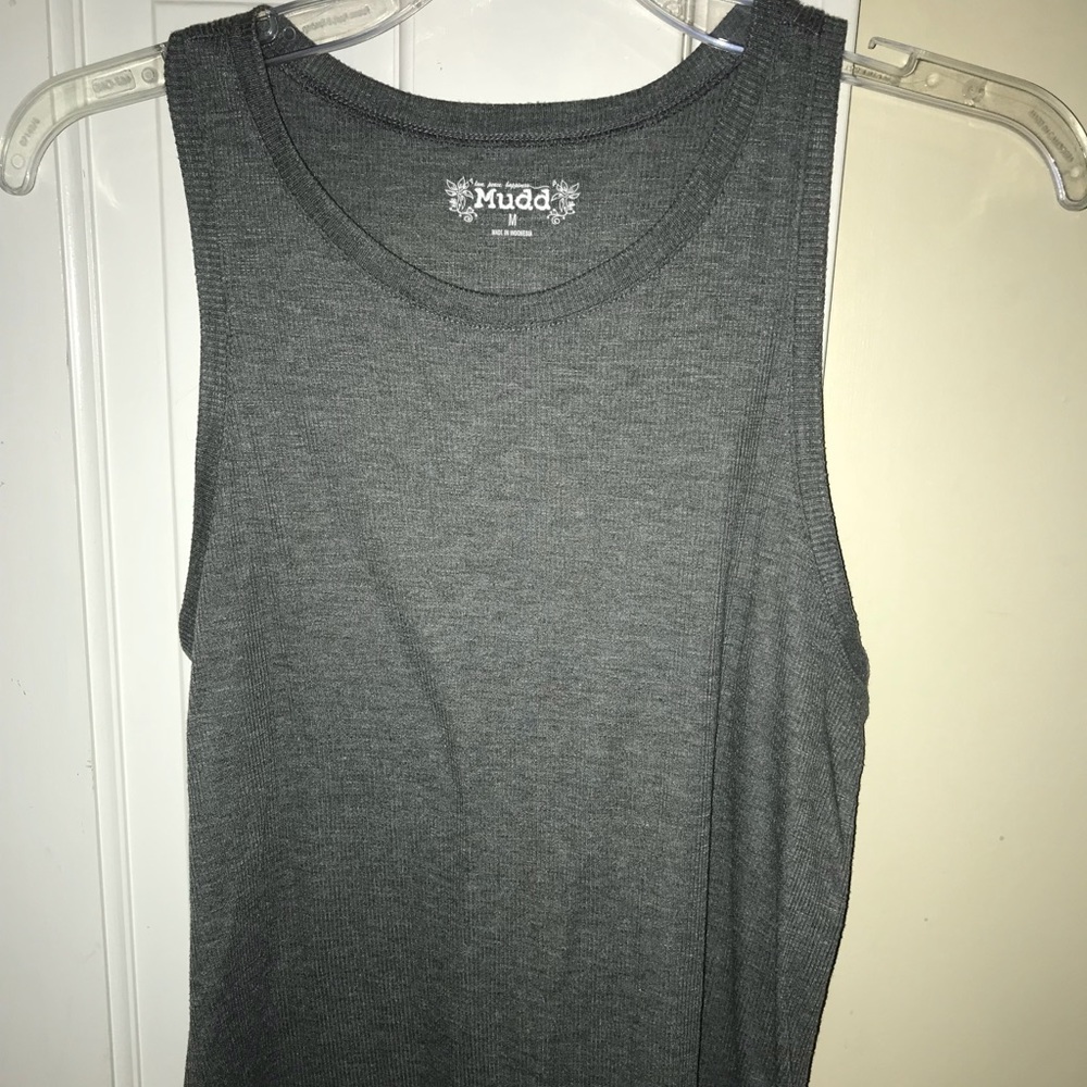 Grey tank top